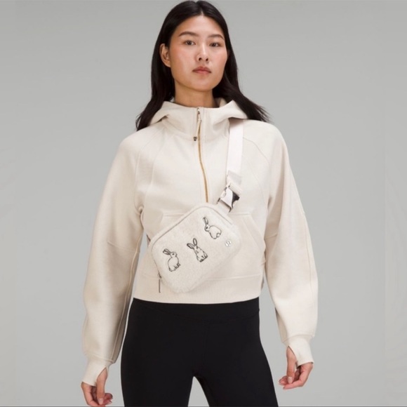 NWT Lululemon New Year Everywhere Belt Bag 1L Fleece - Picture 4 of 4